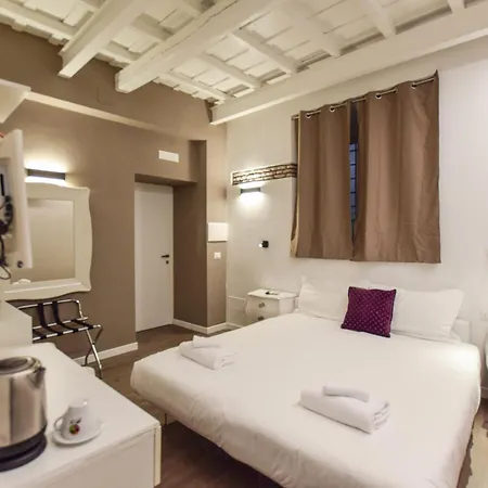 Navona Secret Pensionat 3*