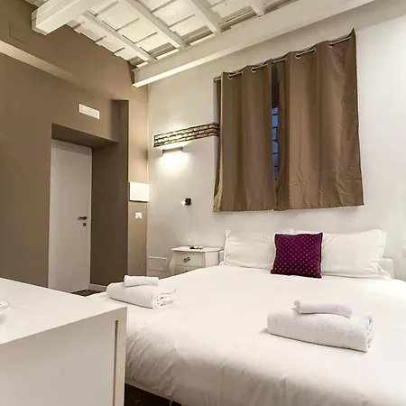 Navona Secret 3* Rome