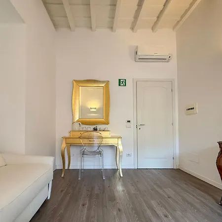 Navona Secret Guest house