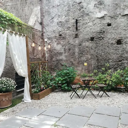 Navona Secret Guest house
